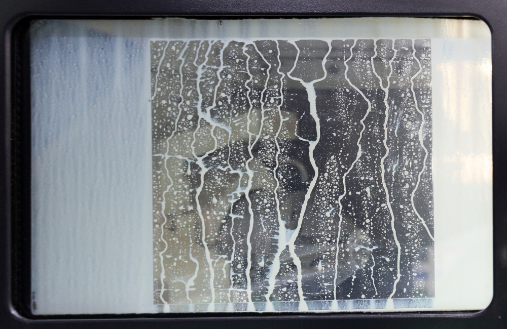 Vivid Screen-used Glass Window