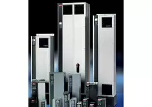 Danfoss インバータ 防塵‧防⽔（IP54/IP55/IP66）対応‧ 盤外設置可能